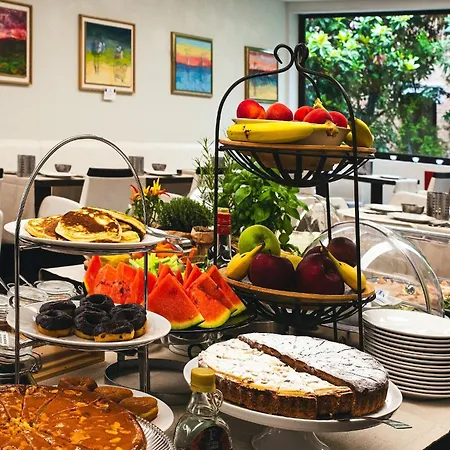 Pannonia Otel