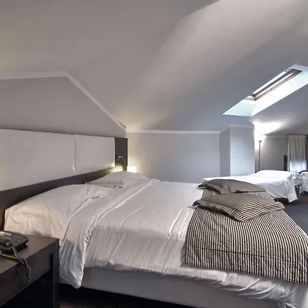 Pannonia 4* Lido de Venecia